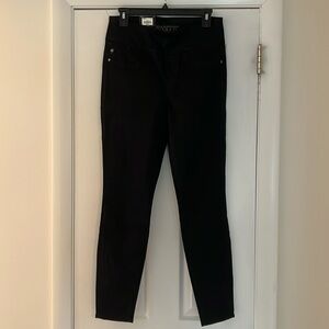 Rock & Republic Skinny Legging Jean
